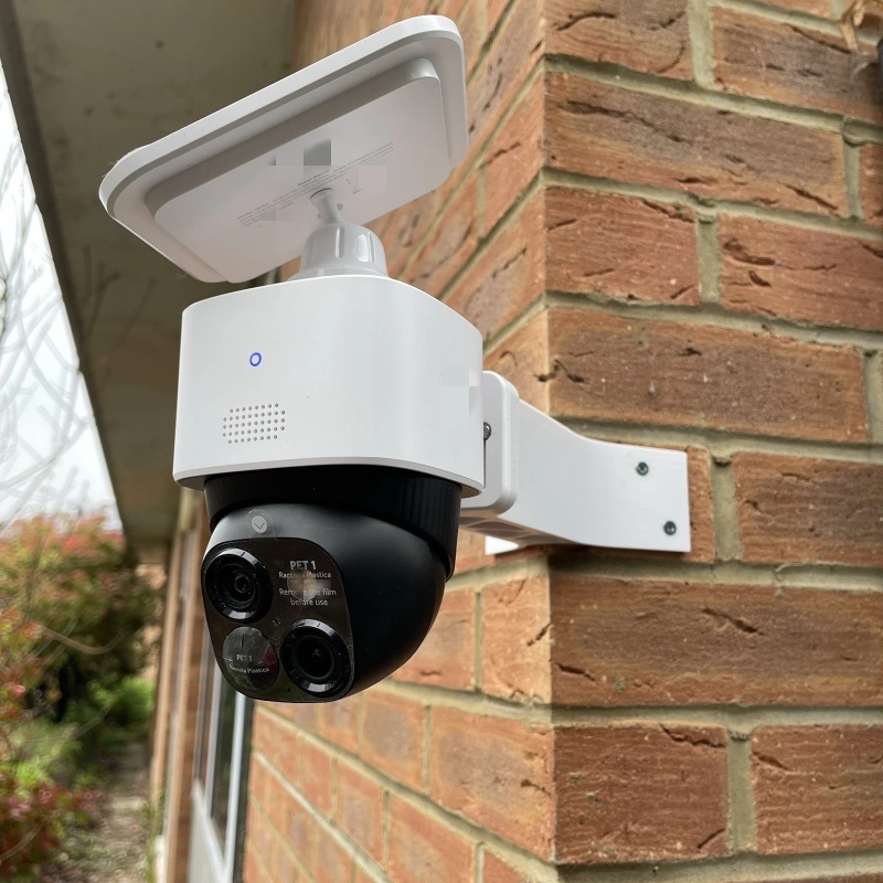 Uchwyt narożny do montażu na ś – Eufy Camera S340 recenzja i cena