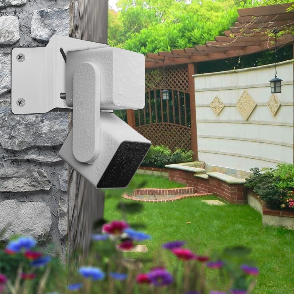 Biały uchwyt narożny do kamery – Eufy Camera S340 recenzja i cena