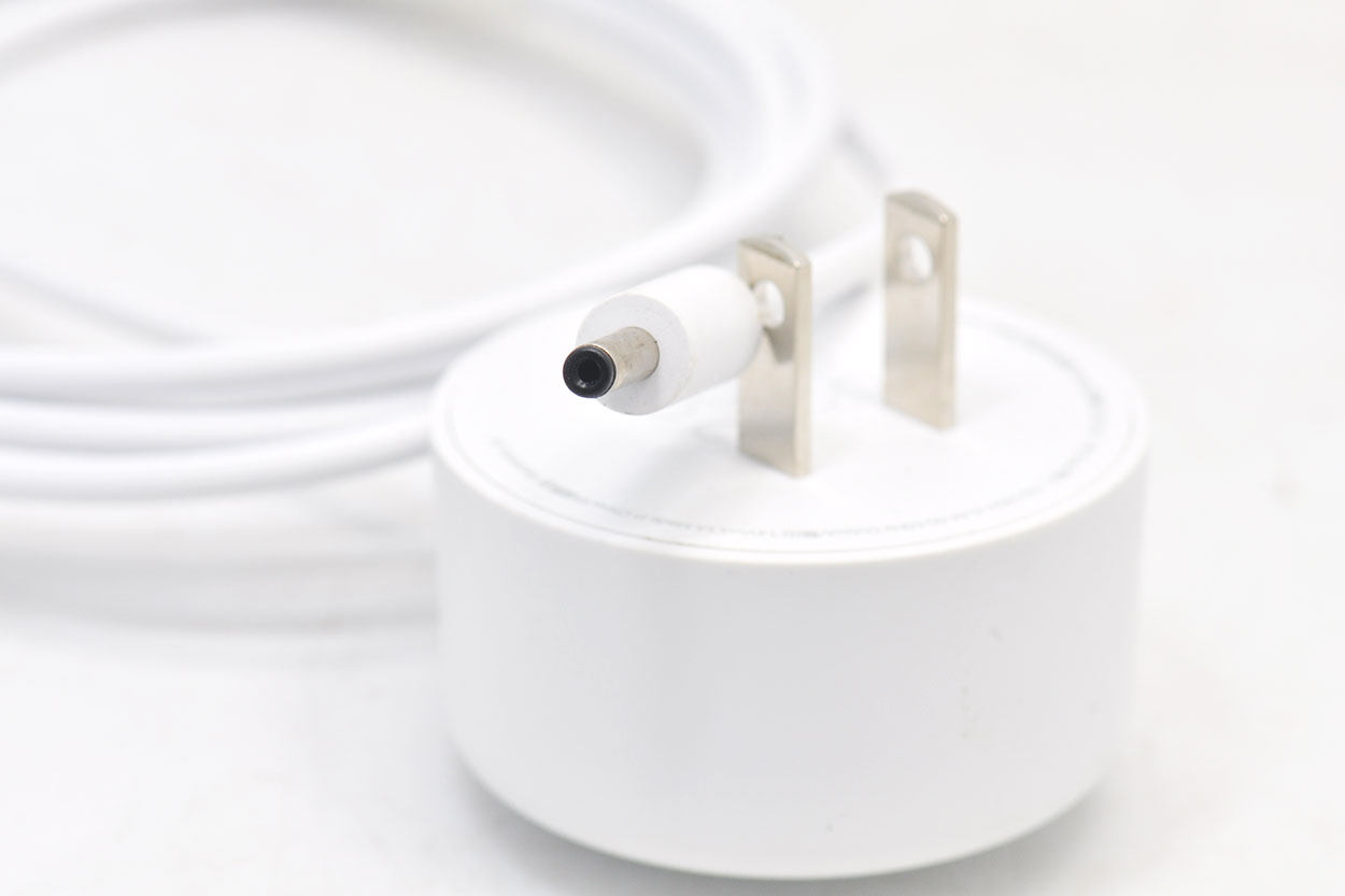 Odpowiedni zasilacz 14V 1.1A d – Google Speaker Nest Hub recenzja i cena